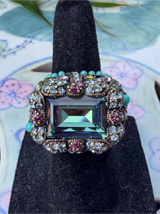 Heidi Daus Jewelry - Heidi Daus ‘Damselfly’ Multi-Crystal Dragonfly Cocktail Ring.” Size 5